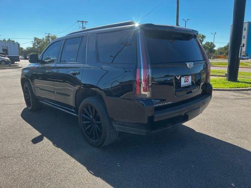2019 Cadillac Escalade Platinum