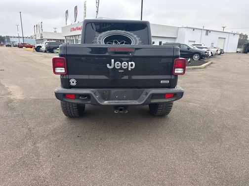 2020 Jeep Gladiator Overland
