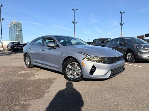 2022 Kia K5 LX