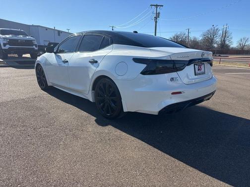 2023 Nissan Maxima Platinum