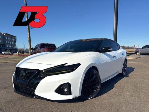 2023 Nissan Maxima Platinum