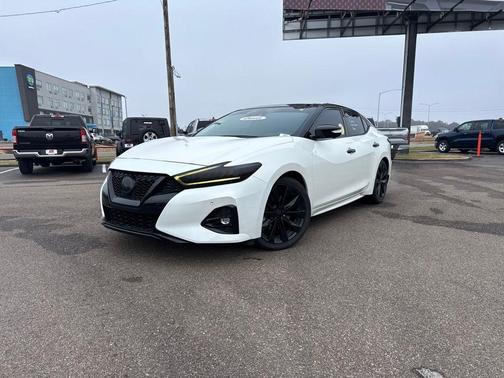 2023 Nissan Maxima Platinum