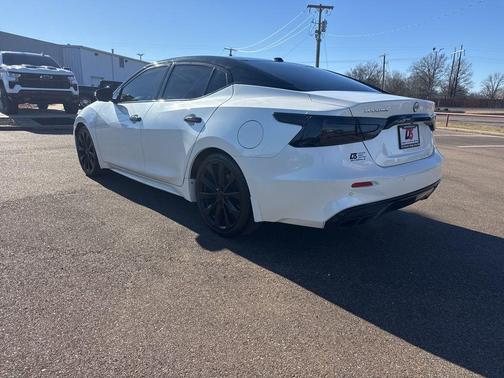 2023 Nissan Maxima Platinum