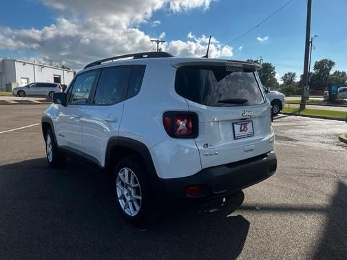 2022 Jeep Renegade Latitude