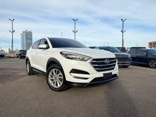 2017 Hyundai TUCSON SE
