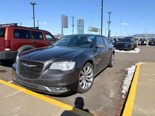 2019 Chrysler 300 Limited