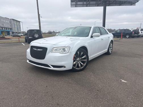 2019 Chrysler 300 Touring