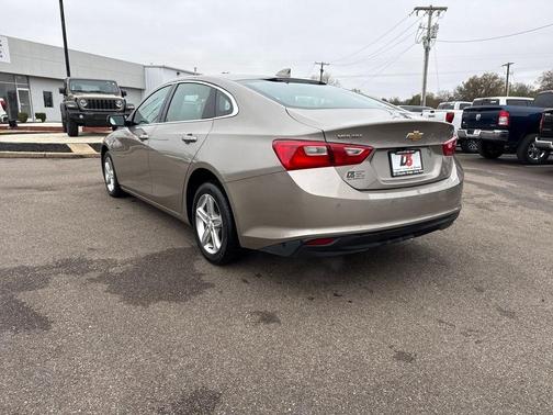 2024 Chevrolet Malibu LT