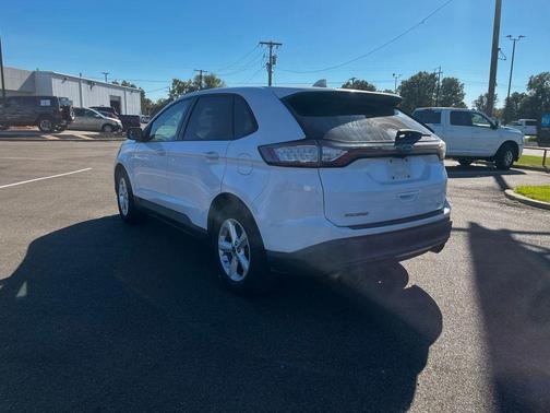 2018 Ford Edge SE
