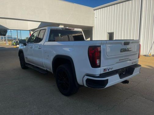2022 GMC Sierra 1500 Limited Elevation