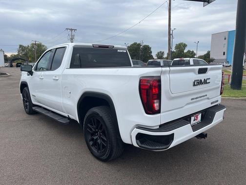2022 GMC Sierra 1500 Limited Elevation