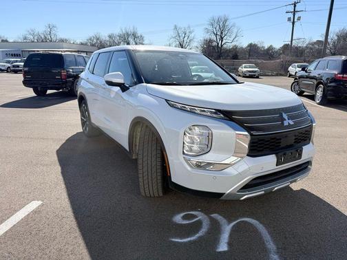 2024 Mitsubishi Outlander SE Black Edition