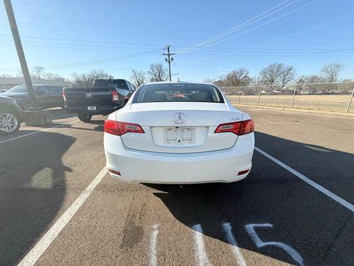 2013 Acura ILX 2.0L w/Premium Package