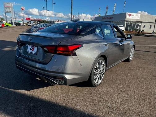 2023 Nissan Altima 2.5 SL