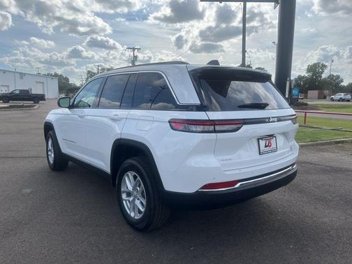 2025 Jeep Grand Cherokee Laredo X