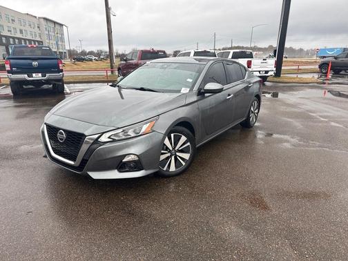 2021 Nissan Altima 2.5 SL