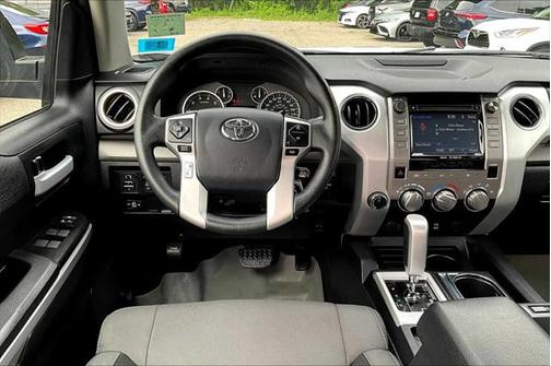 2017 Toyota Tundra SR5