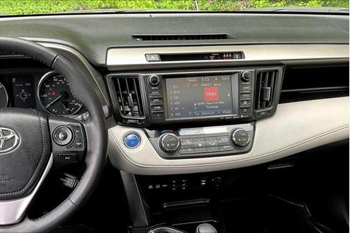 2018 Toyota RAV4 Hybrid XLE