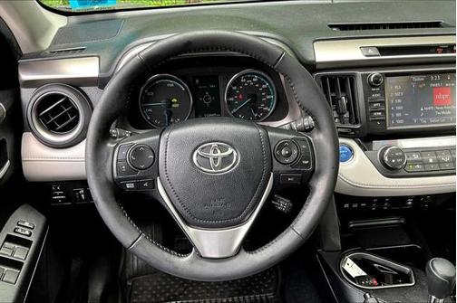 2018 Toyota RAV4 Hybrid XLE