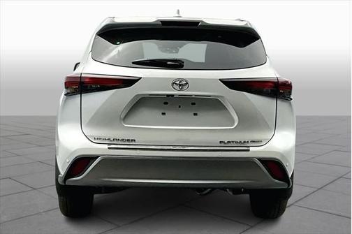 2024 Toyota Highlander Platinum