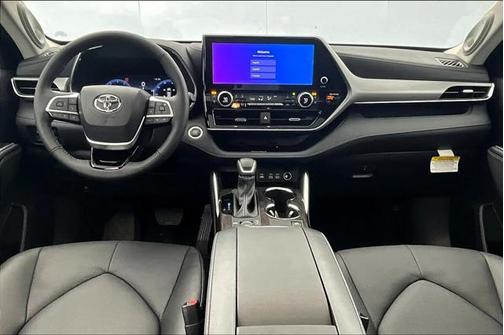 2024 Toyota Highlander Platinum