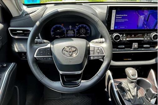 2024 Toyota Highlander Platinum