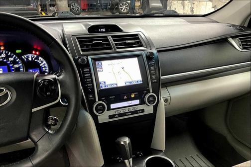 2012 Toyota Camry Hybrid XLE