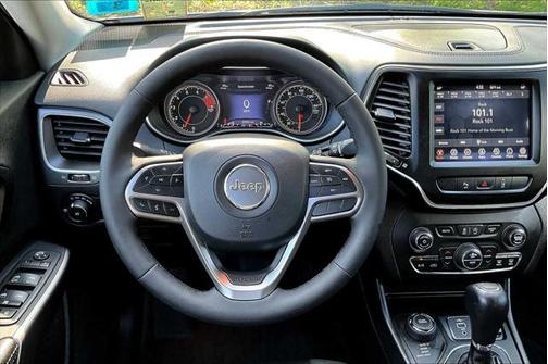 2022 Jeep Cherokee Latitude Lux