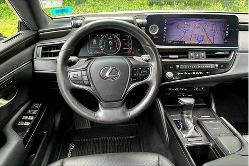 2022 Lexus ES 350 Base