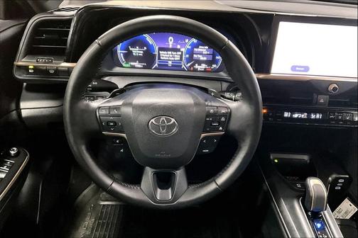 2023 Toyota Crown Platinum