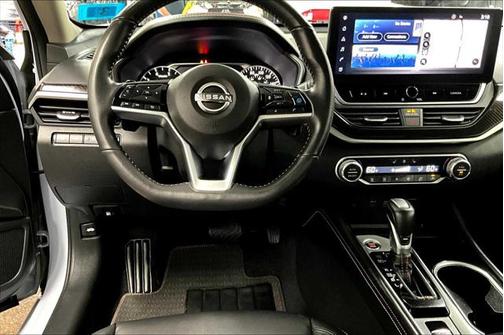 2023 Nissan Altima SR VC-Turbo FWD