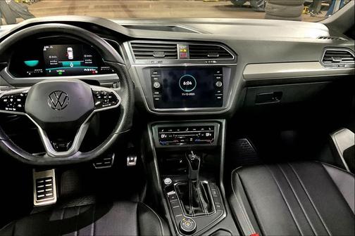 2022 Volkswagen Tiguan 2.0T SE R-Line Black 4MOTION