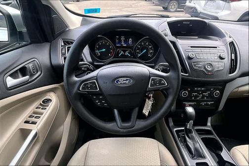 INGOT SILVER METALLIC 2017 Ford Escape SE