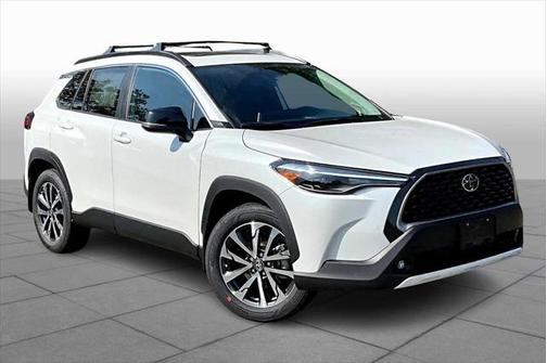 2025 Toyota Corolla Cross XLE