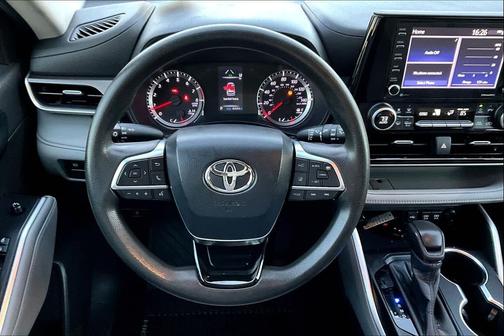 2020 Toyota Highlander L