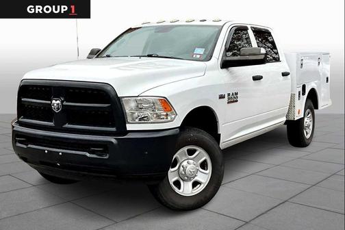 2017 RAM 3500 Tradesman Crew Cab 4x4 6'4' Box