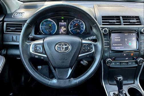 2017 Toyota Camry Hybrid XLE