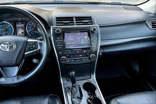 2017 Toyota Camry Hybrid XLE