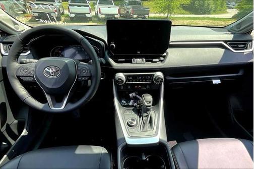 2025 Toyota RAV4 Hybrid XLE Premium