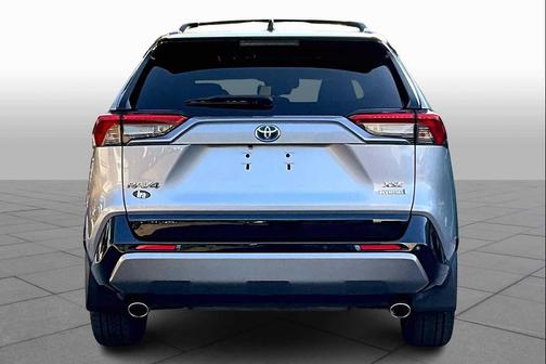 2021 Toyota RAV4 Hybrid SE