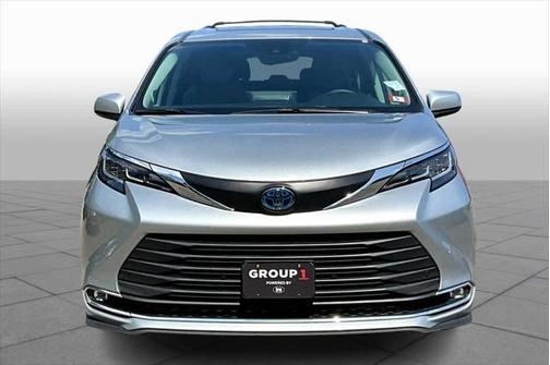 2021 Toyota Sienna XLE 7 Passenger