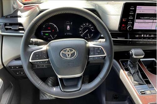 2021 Toyota Sienna XLE 7 Passenger