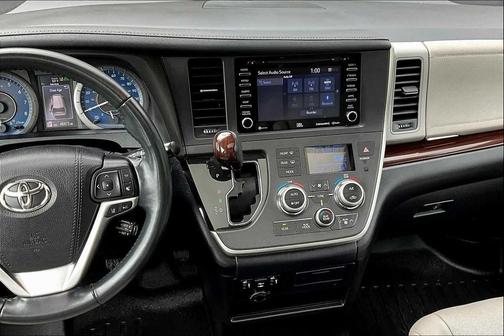 2020 Toyota Sienna Limited