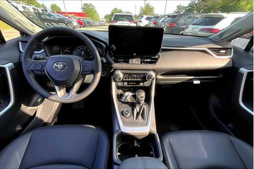 2025 Toyota RAV4 Hybrid XLE Premium