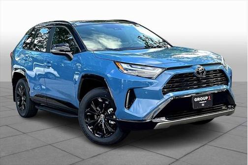 2025 Toyota RAV4 Hybrid SE
