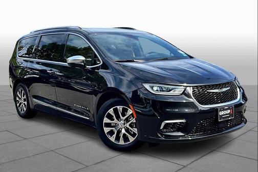 2023 Chrysler Pacifica L