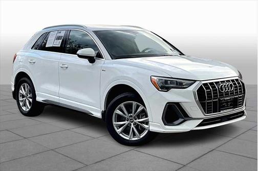 2022 Audi Q3 45 S line Premium