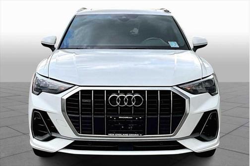 2022 Audi Q3 45 S line Premium