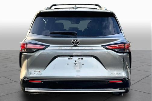 Heavy Metal 2026 Toyota Sienna Platinum