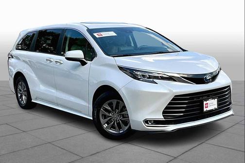 2024 Toyota Sienna XLE 7 Passenger